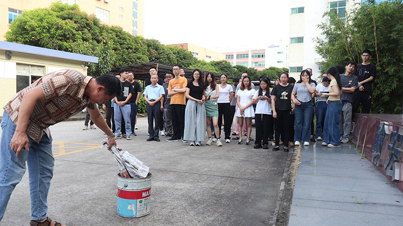 筑牢安全防線，消防演習(xí)共筑平安家園